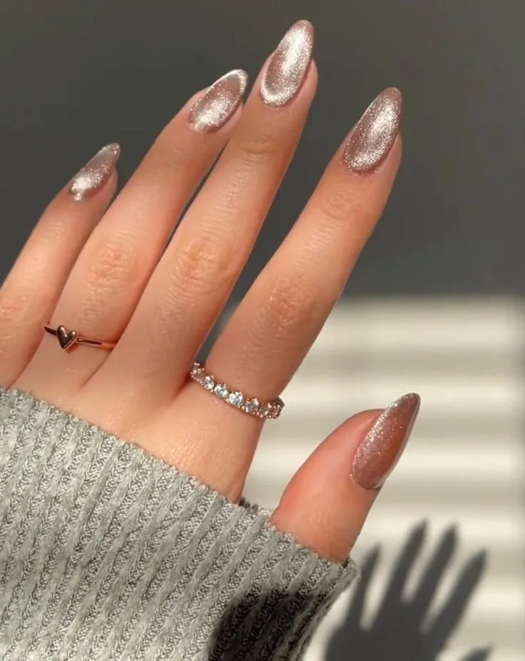 Champagne Nail Designs for 2025