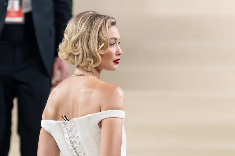 Trending Gigi Hadid’s Hairstyle Inspirations for 2025