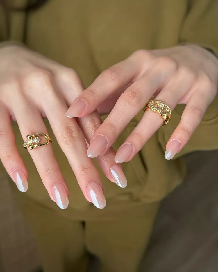 15 Chrome Winter Nail Looks for an Icy Finish