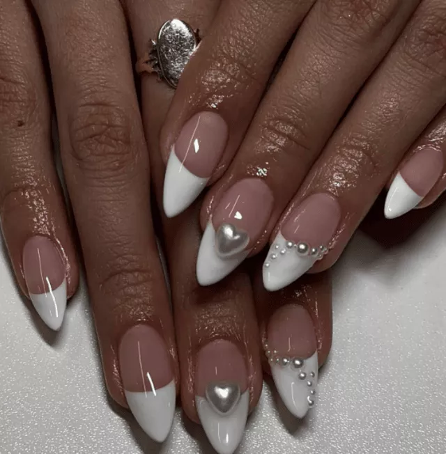 15 Chrome Winter Nail Looks for an Icy Finish