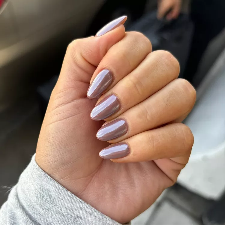 15 Chrome Winter Nail Looks for an Icy Finish